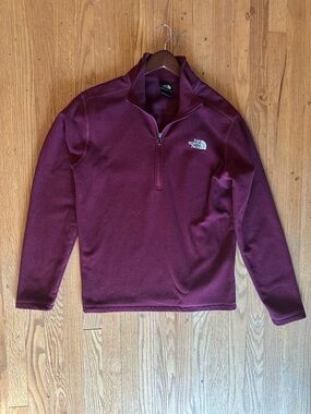 The North Face 1/4 Zip Sweater Burgundy Maroon Men’s Size Medium EUC